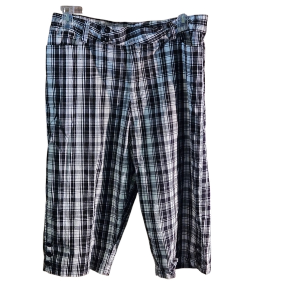Zoey & Beth Plus Capris Women 2X Black & White Plaid Wide Leg High Rise 4 Pocket - Picture 1 of 13